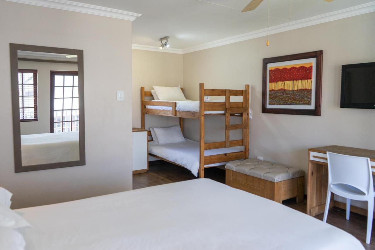 ลอรี่ เกสต์ลอดจ์ Hotel จอร์จ ภายนอก รูปภาพ